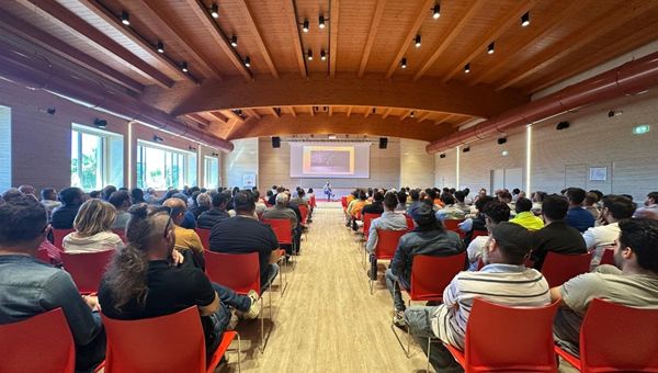 Sicurezza sul lavoro, "Stop for Safety": hanno partecipato oltre 20mila lavoratori di Enel e dell’indotto