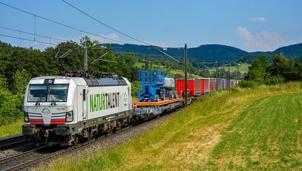 FS Logistix: nuova soluzione per trasporti eccezionali su treni intermodali