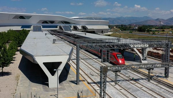Dal 1° luglio debutta il Frecciarossa diretto Lecce-Bari-Napoli