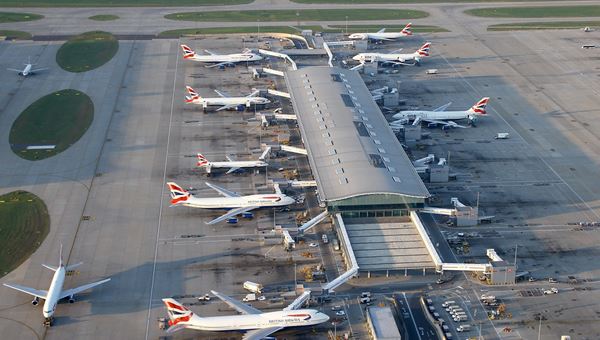 Aeroporto di Londra-Heathrow, passeggeri in leggero calo a 7,1 milioni a maggio