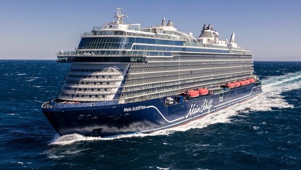 Fincantieri, consegnata a Monfalcone la "Mein Schiff Flow" a TUI Cruises