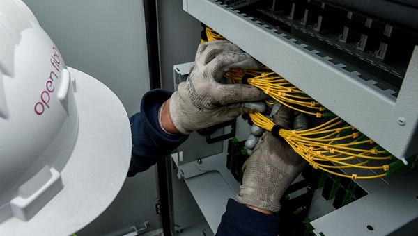 Open Fiber porta la fibra ottica ultraveloce in 34 comuni tra Milano e Bergamo