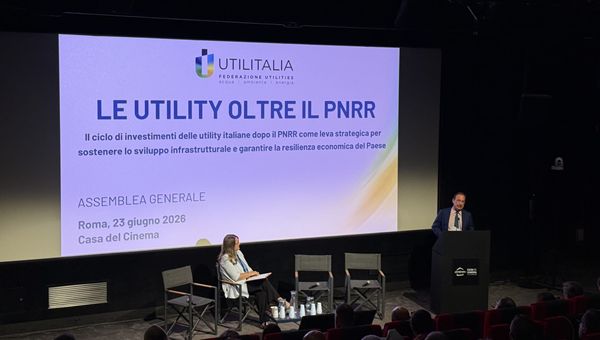 Utility, dopo il PNRR servono 19,5 miliardi l’anno: la proposta del basket bond di comparto