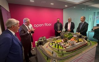 Musumeci visita sede Open Fiber: focus su monitoraggio territorio e prevenzione rischi