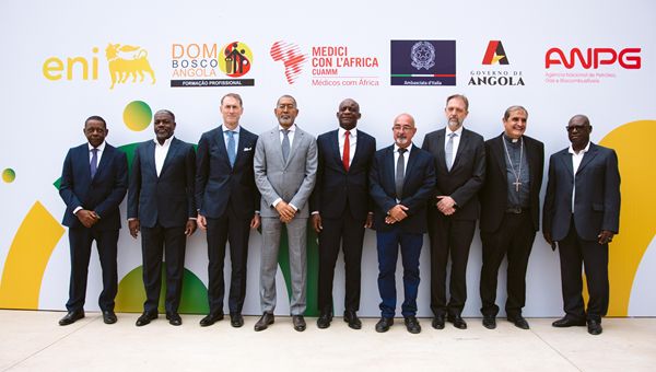 Eni rafforza l'impegno in Angola: nuovo centro produttivo per il Clean Cooking