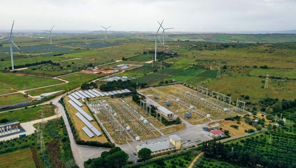 Hitachi Energy si aggiudica gara Terna-Steg da 770 milioni di euro per stazioni del progetto ELMED