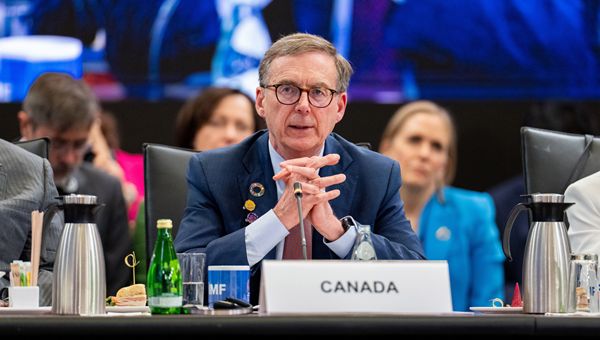 Macklem all'ECB Forum: "Il commercio rimane un vento contrario per il Canada"