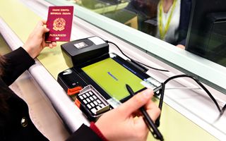 Poste Italiane, 240 mila richieste di rilascio e rinnovo dei passaporti