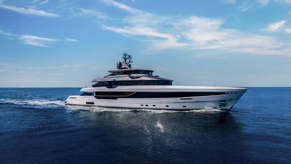 The Italian Sea Group, consegnato il primo Admiral Panorama 50