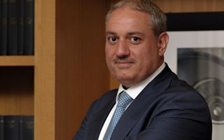 Lusso, Battistoni riparte: via libera a piano che rilancia storico marchio