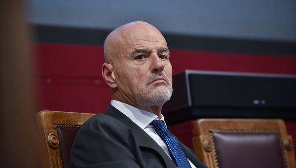 Descalzi (Eni): contributo Medio Oriente non tornerà come prima, l'Europa distrugge la chimica