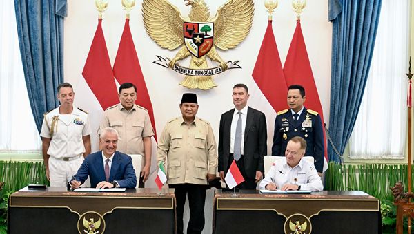 Leonardo firma contratto con l’Indonesia per la fornitura dei velivoli M-346