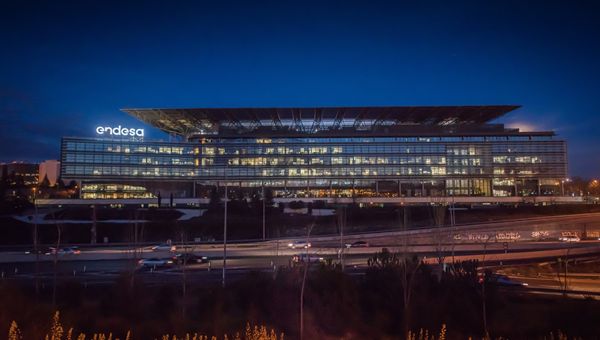 Endesa, +41% di utili nonostante i prezzi bassi dell’energia elettrica in Spagna