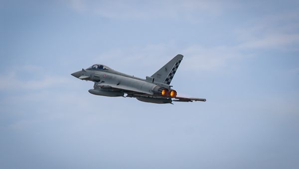 Eurofighter italiano della missione NATO abbatte drone in spazio aereo Lettonia