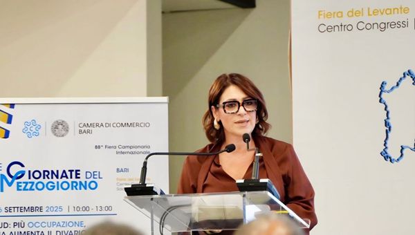 Mediterraneo resiliente: traffici commerciali in crescita del 5% nel primo semestre 2026
