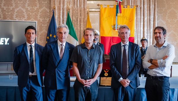 Le Gallerie d'Italia - Napoli prorogano la mostra "Obey.Power to the peaceful"