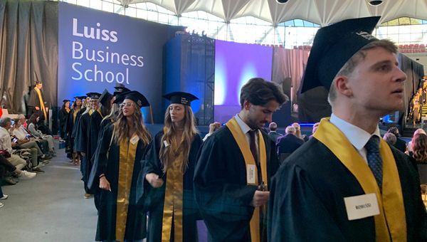 Graduation Day, quasi 600 studenti Luiss Business School al PalaTiziano di Roma