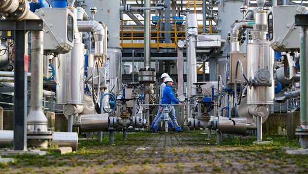 Inverno del gas: prezzi ai massimi, scorte ai minimi. Spesa UE a 117 miliardi (0,6% del PIL) Inverno del gas: prezzi ai massimi, scorte ai minimi. Spesa UE a 117 miliardi (0,6% del PIL)