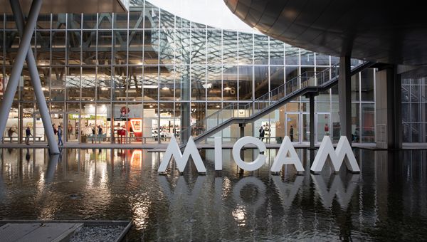 MICAM Milano: la 102a edizione rafforza il ruolo di hub internazionale delle calzature