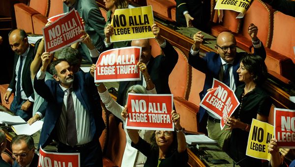Legge elettorale riceve via libera del Senato. Opposizioni in rivolta