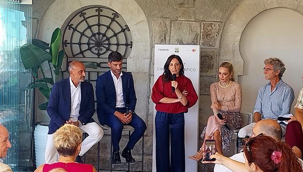 Isybank (Intesa) sostiene il cinema: ricerca di nuovi autori under 35