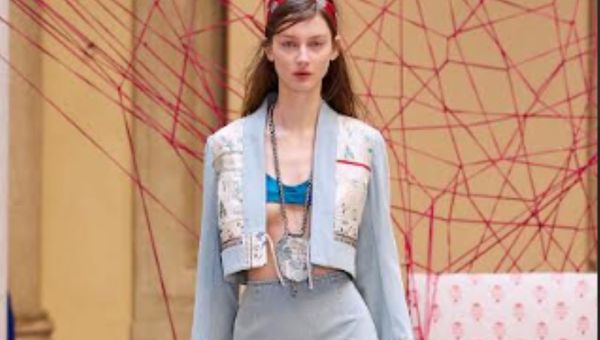 HUI Milano racconta l’Oriente contemporaneo alla Fashion Week