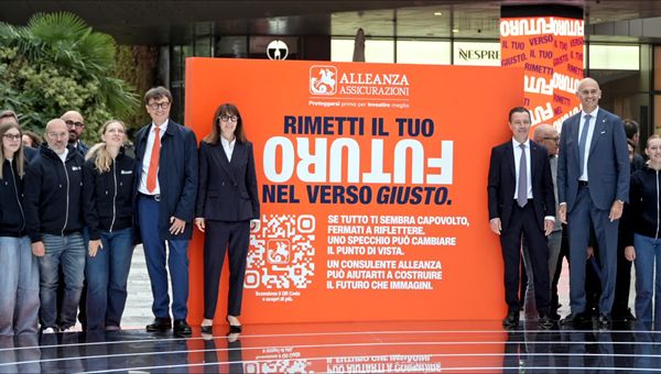 Alleanza: 10.000 agenti in piazza per ila campagna "Rimetti il tuo futuro nel verso giusto"