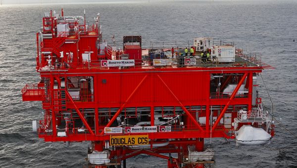 Eni, Liverpool Bay CCS completa installazione piattaforma di trasporto e stoccaggio CO nel Regno Unito