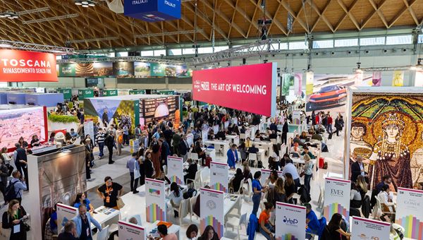 Turismo, mercato ricettivo a 40,7 miliardi nel 2026: crescono incoming, AI e domanda internazionale