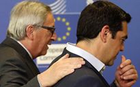 Grecia, giù le maschere!