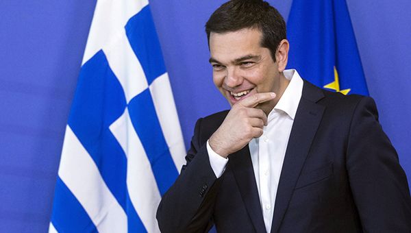 Grecia, Tsipras ha votato: "oggi giorno di democrazia e festa"