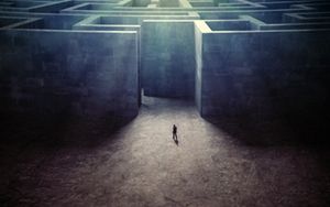 I giochi elettorali sono ufficialmente aperti: tutti a rincorrere poltrone e ruoli da perpetuare.