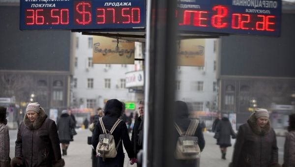 Russia, nuove sanzioni per caso Skripal. Giù rublo e Borsa