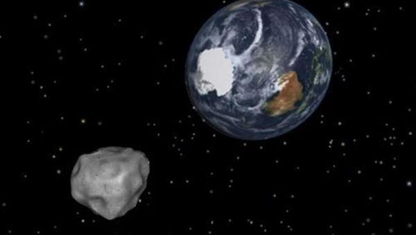 Stanotte un asteroide passerà "vicino" alla Terra