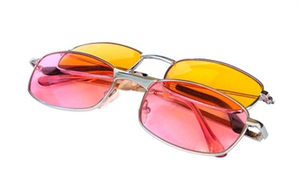 Safilo, nuovo accordo licenza marchi Moschino e Love Moschino