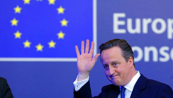 Cameron capitola: annuncia le dimissioni