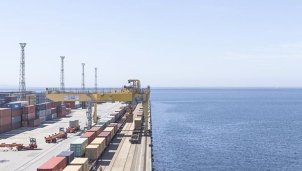 Aumentano i treni dal Porto di Trieste per l'Est Europa: ora anche per la Slovacchia