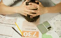 Prima ci votate, poi le bastonate!