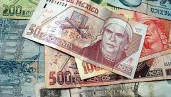 Cambi, Trump e Ford mandano a fondo il peso messicano
