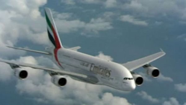 Emirates trasforma la sua flotta: vola solo con Airbus A380 e Boeing 777