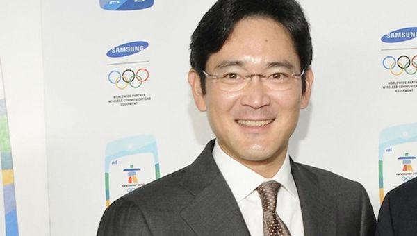 Samsung, arrestato per corruzione il vice presidente Lee