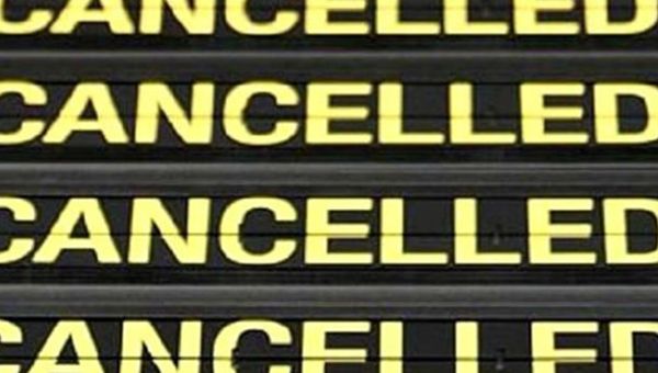 Alitalia: piano per limitare disagi scioperi 23 febbraio