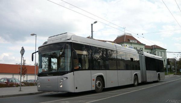 Roma: in aiuto dei "Ganz Trollini" 15 filobus BredaMenariniBus ordinati per la "linea che non c'è"