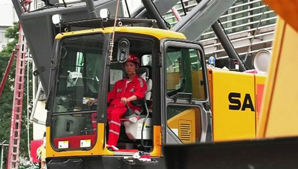 L'industria italiana segna il passo: ordini giù a marzo mentre tiene il fatturato