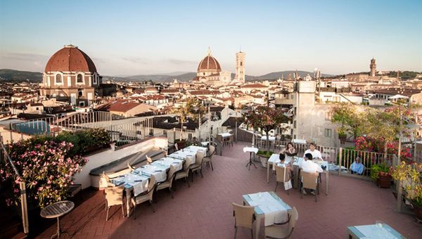 La Terrazza Brunelleschi cambia nome: al Baglioni di Firenze è B-Roof