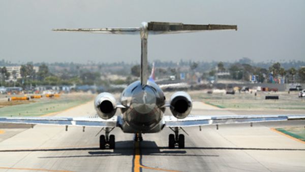 Paura a Heathrow: aereo costretto ad atterraggio di emergenza