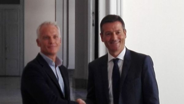 Trenitalia sigla la partnership con mytaxi per un viaggio sempre più smart