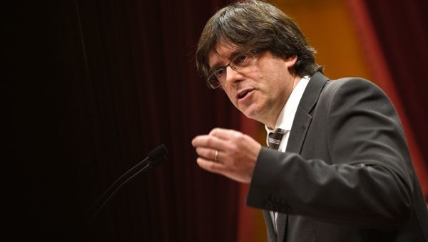 Catalogna, scade l'ultimatum del Governo. Puigdemont chiede due mesi di dialogo