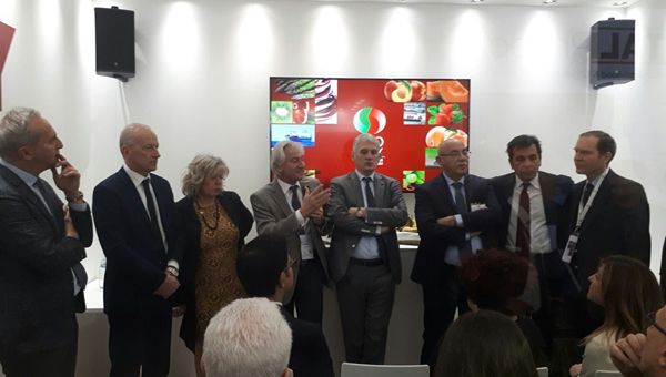 Fruit logistica, a Berlino protagoniste le imprese dell'ortofrutta italiana