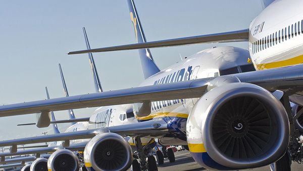 Ryanair dichiara guerra all’alcol